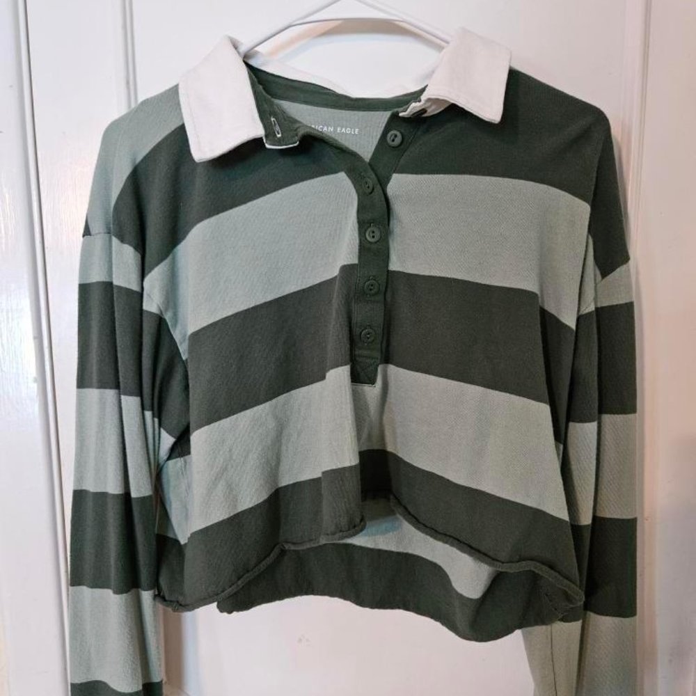 Medium striped American eagle crop top